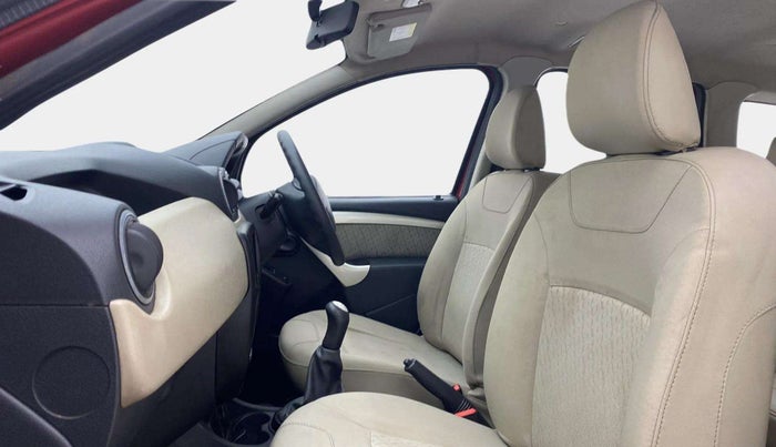 2013 Renault Duster 85 PS RXL DIESEL, Diesel, Manual, 94,851 km, Right Side Front Door Cabin