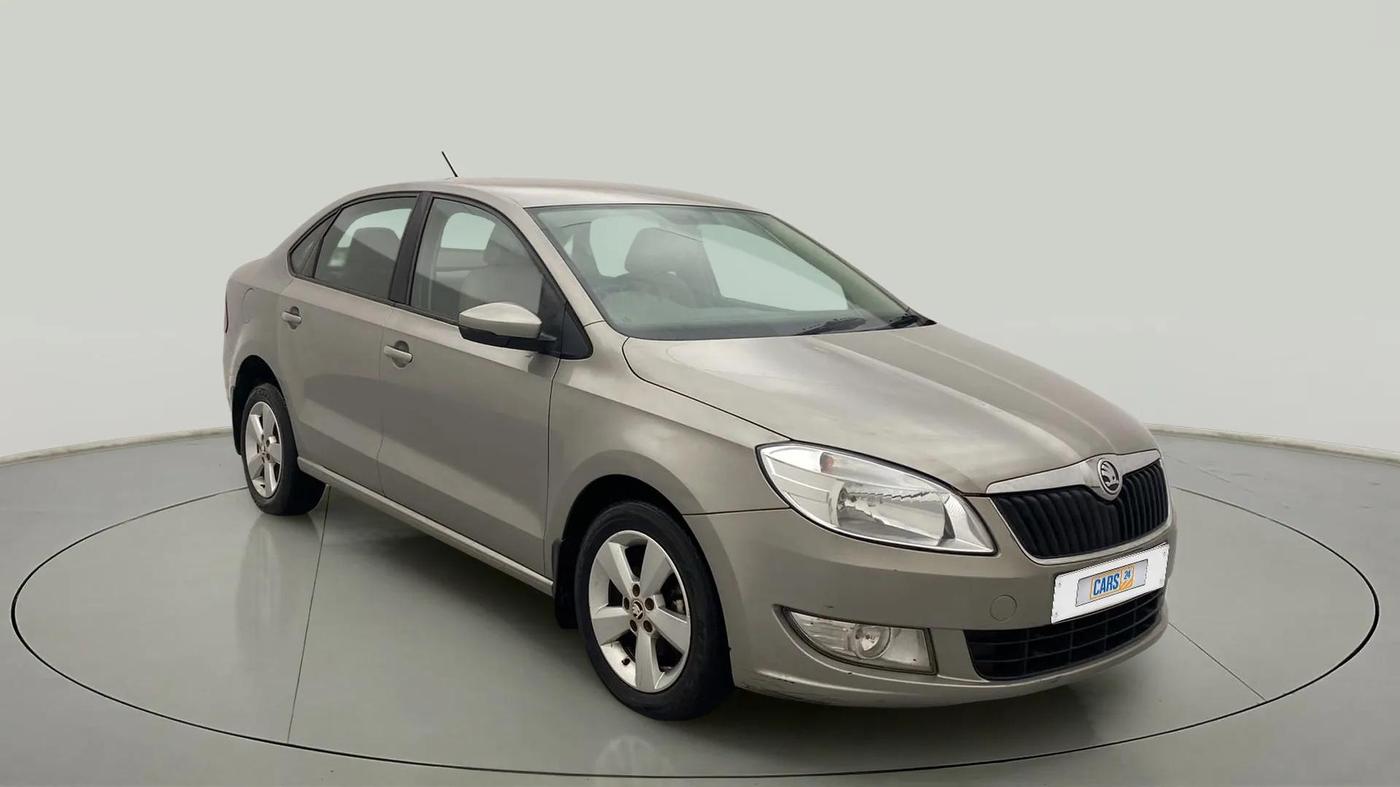 2015 Skoda Rapid AMBITION 1.6 MPI MT, Petrol, Manual, 50,713 km, SRP