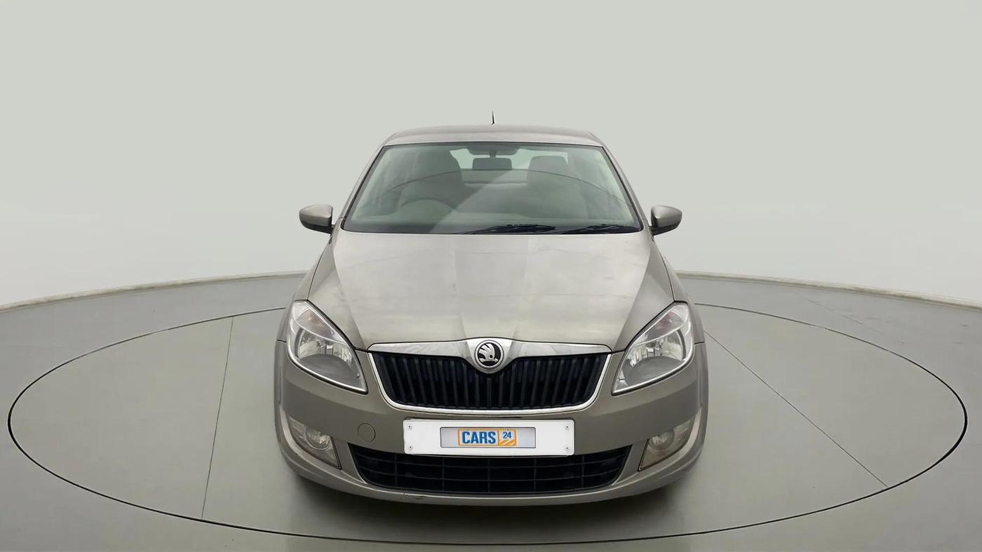 2015 Skoda Rapid AMBITION 1.6 MPI MT, Petrol, Manual, 50,713 km, Front