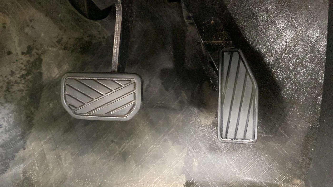2021 Maruti S PRESSO VXI PLUS AMT, Petrol, Automatic, 44,477 km, Pedals