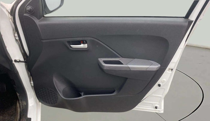 2023 Maruti Alto K10 VXI PLUS, Petrol, Manual, 2,088 km, Driver Side Door Panels Control