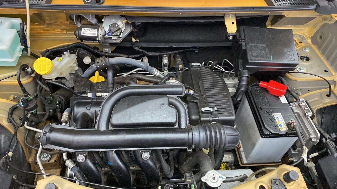 2023 Renault Kwid CLIMBER 1.0 AMT Dual Tone , Petrol, Automatic, 5,259 km, Open Bonet