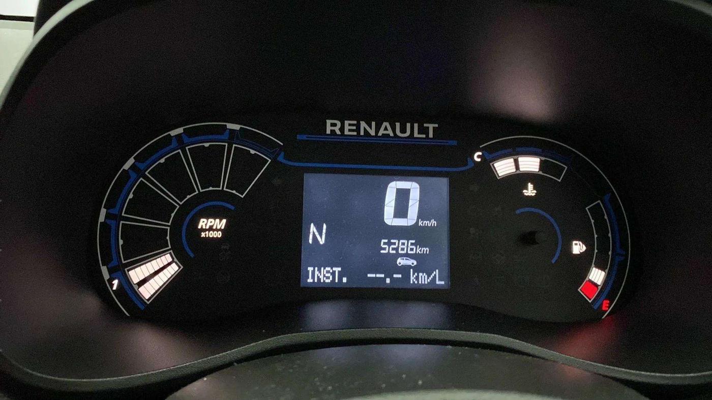 2023 Renault Kwid CLIMBER 1.0 AMT Dual Tone , Petrol, Automatic, 5,259 km, Odometer Image