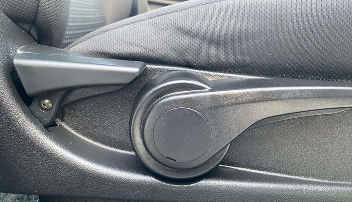 2018 Tata Tiago XZ PETROL, Petrol, Manual, 25,959 km, Driver Side Adjustment Panel