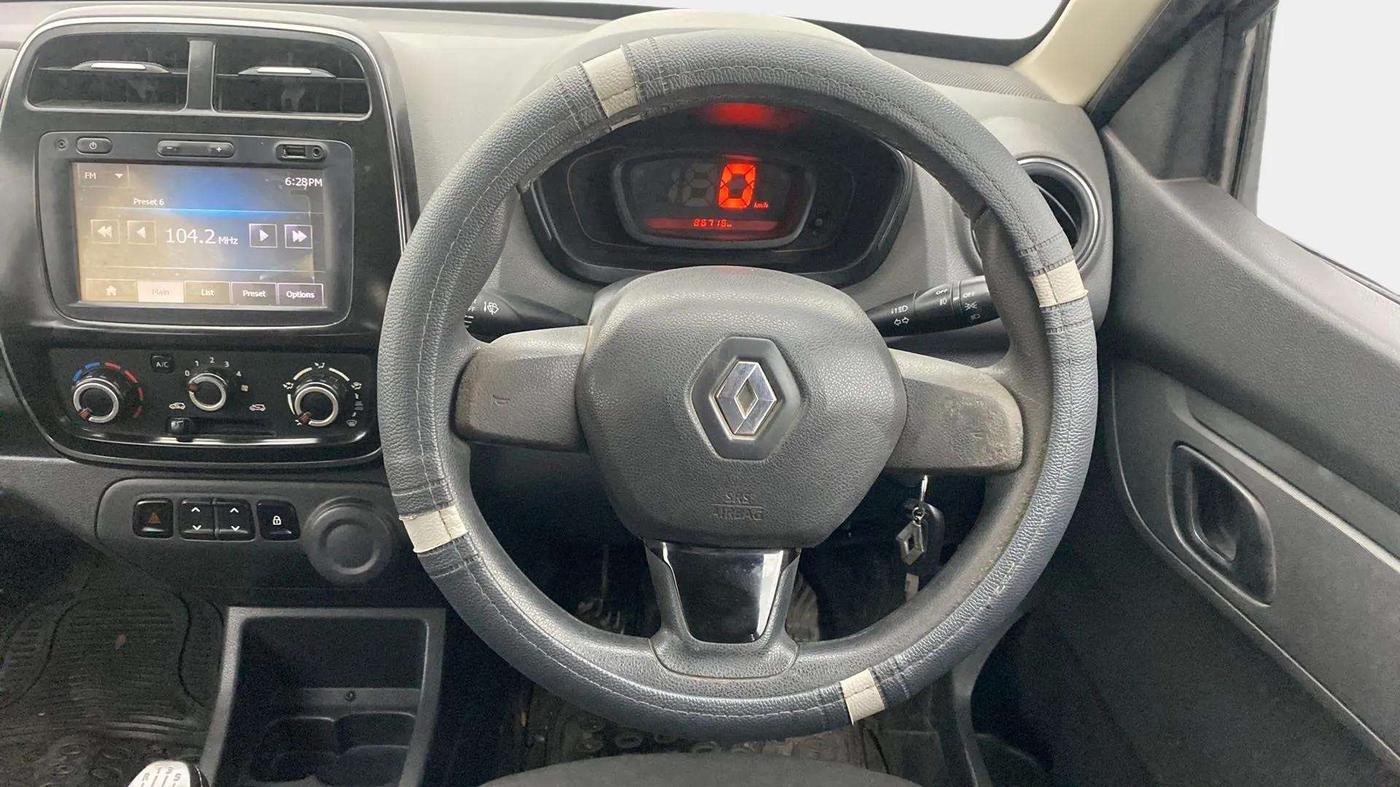 2016 Renault Kwid RXT 0.8, Petrol, Manual, 86,707 km, Steering Wheel Close Up