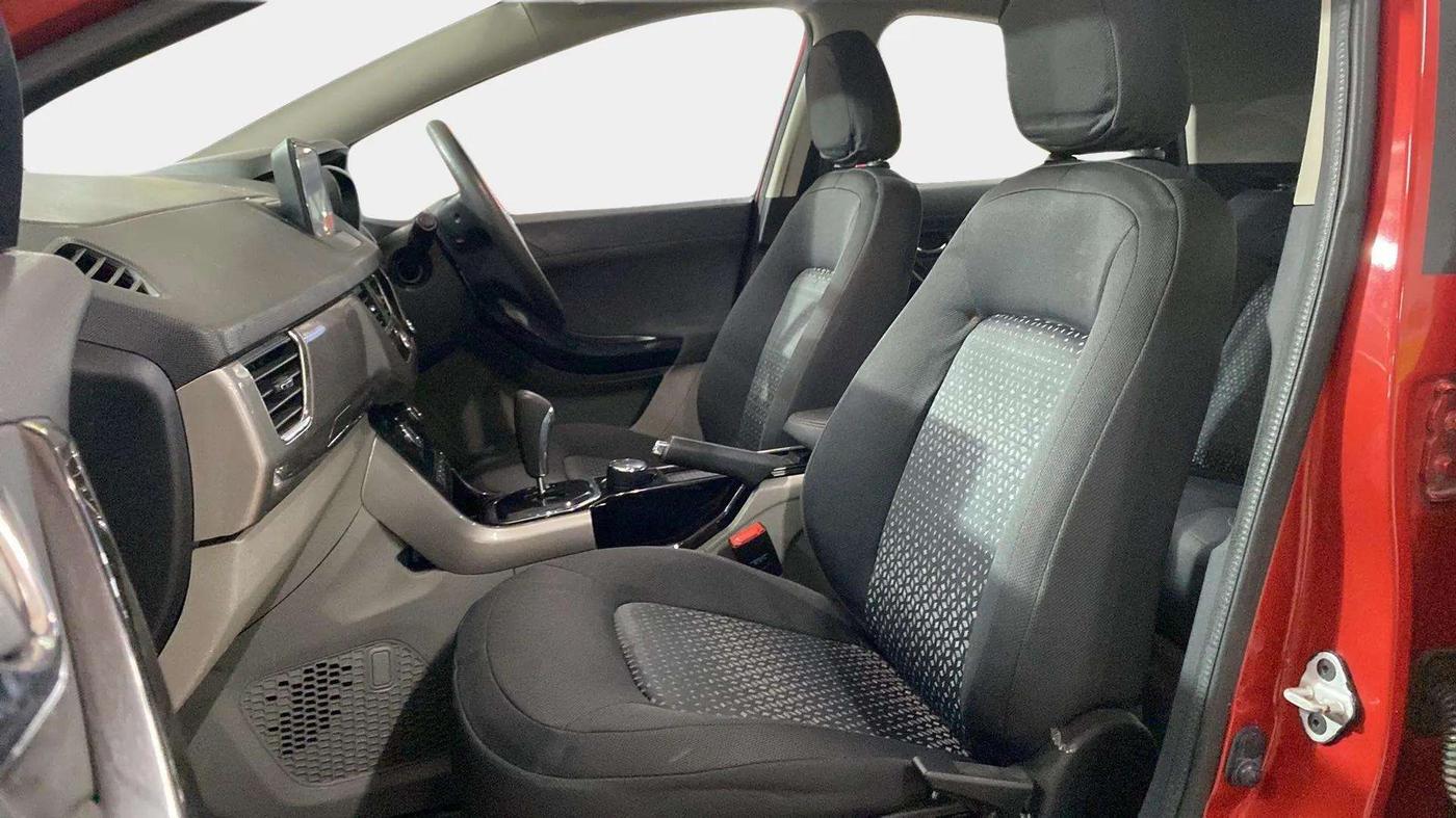 2019 Tata NEXON XZA PLUS PETROL, Petrol, Automatic, 23,724 km, Right Side Front Door Cabin