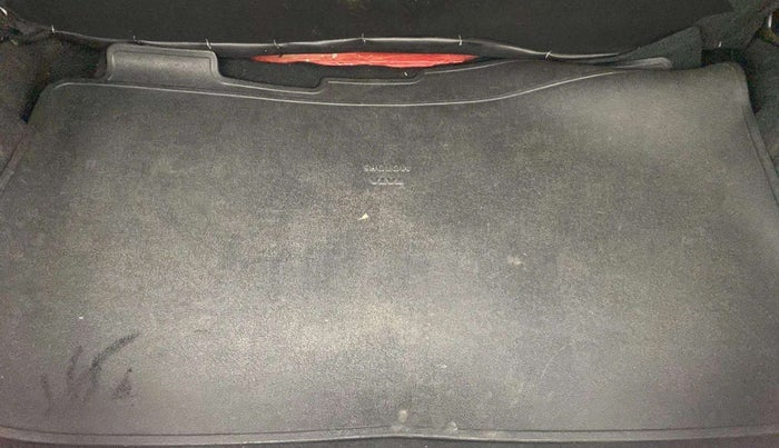 2017 Tata Tiago XZ PETROL, Petrol, Manual, 39,327 km, Boot Inside
