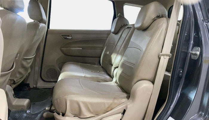 2016 Maruti Ertiga ZXI+, Petrol, Manual, 42,119 km, Right Side Rear Door Cabin