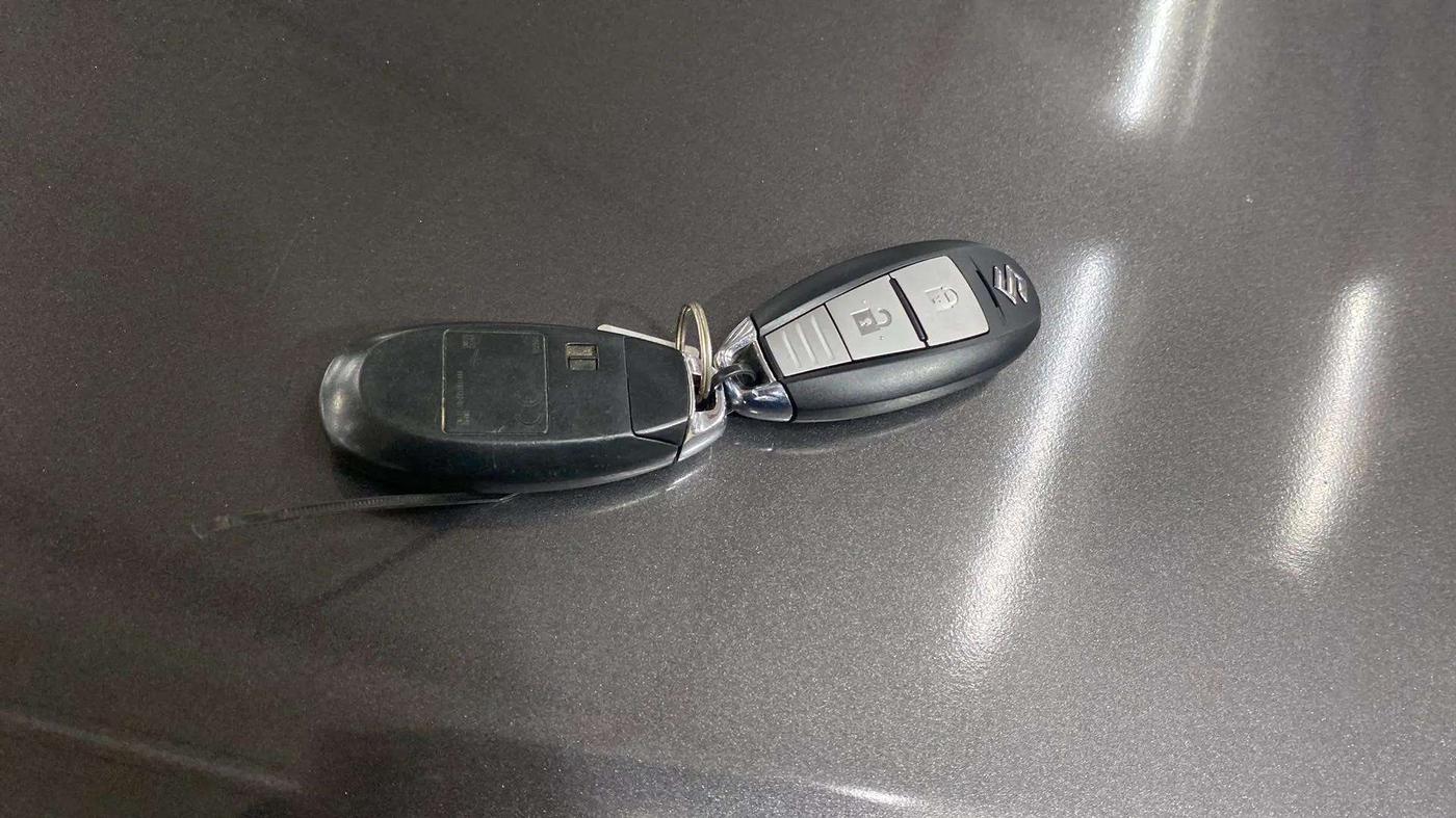 2016 Maruti Ertiga ZXI+, Petrol, Manual, 42,119 km, Key Close Up
