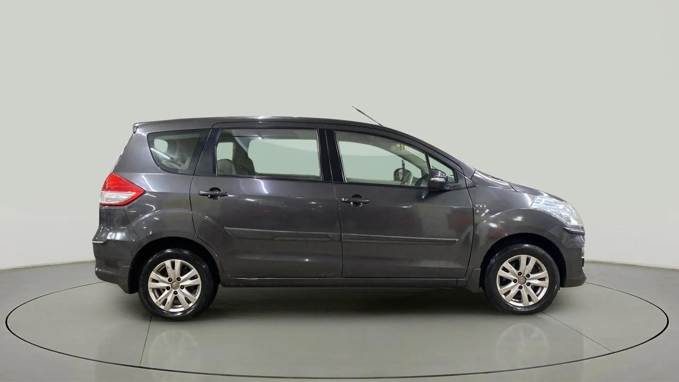 2016 Maruti Ertiga ZXI+, Petrol, Manual, 42,119 km, Right Side View