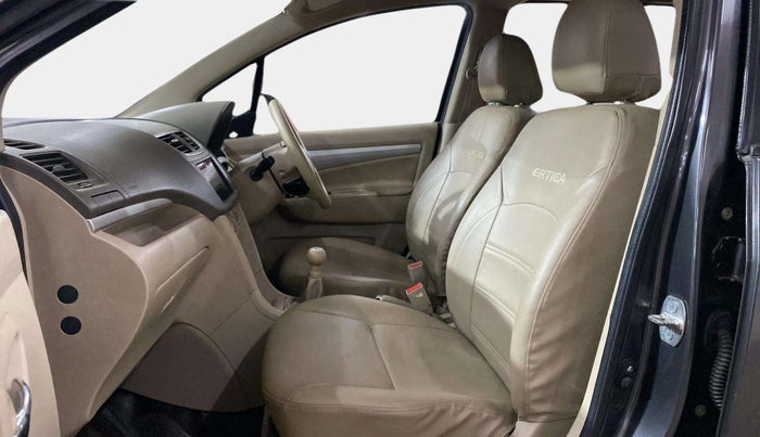 2016 Maruti Ertiga ZXI+, Petrol, Manual, 42,119 km, Right Side Front Door Cabin