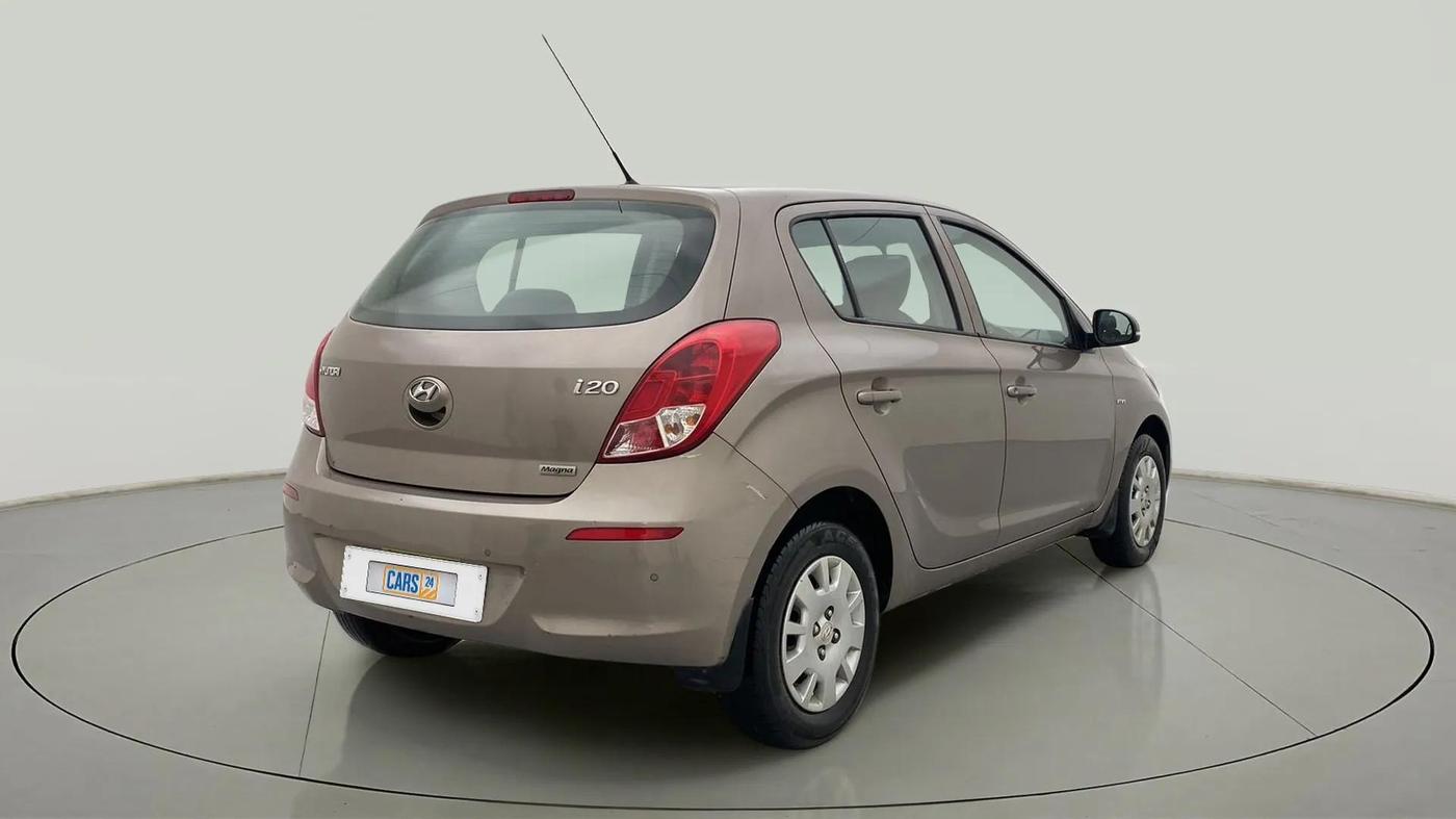 2013 Hyundai i20 MAGNA 1.2, Petrol, Manual, 60,511 km, Right Back Diagonal