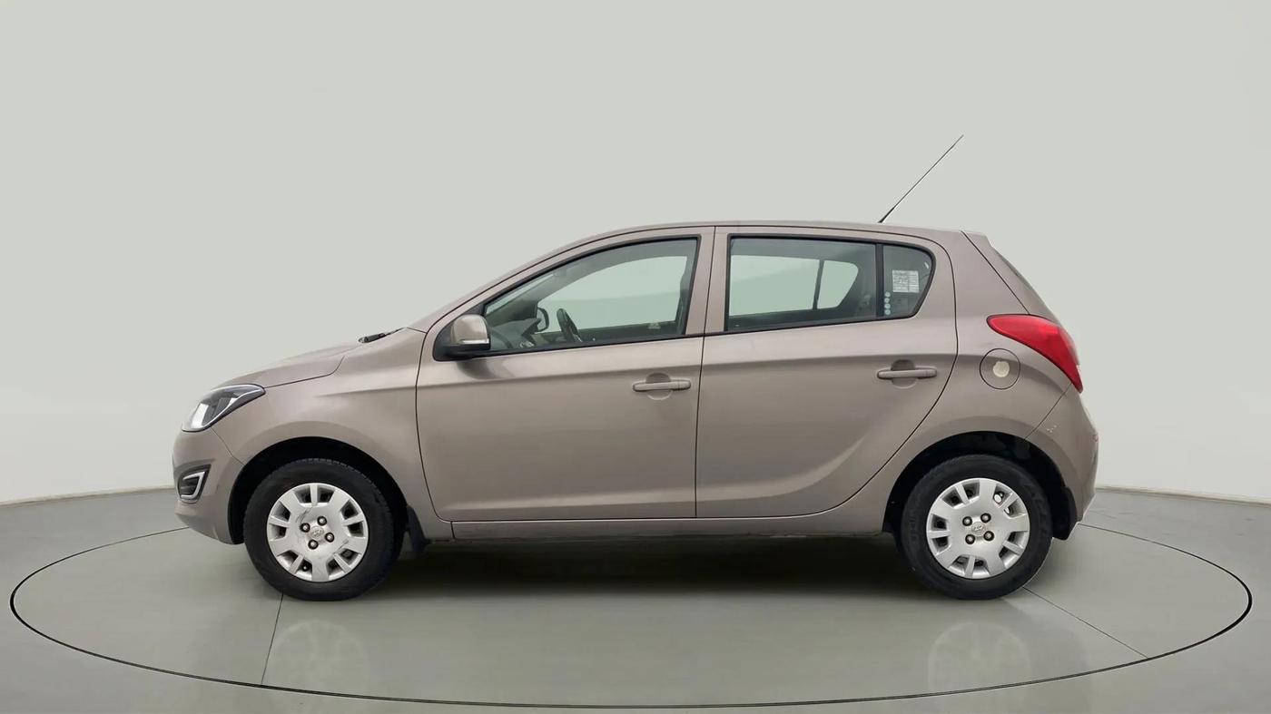 2013 Hyundai i20 MAGNA 1.2, Petrol, Manual, 60,511 km, Left Side