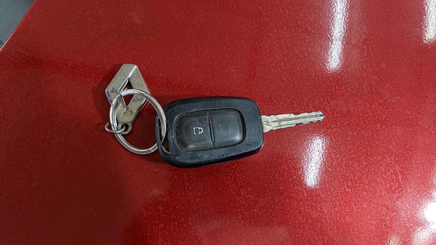 2019 Renault TRIBER RXT, Petrol, Manual, 75,236 km, Key Close Up