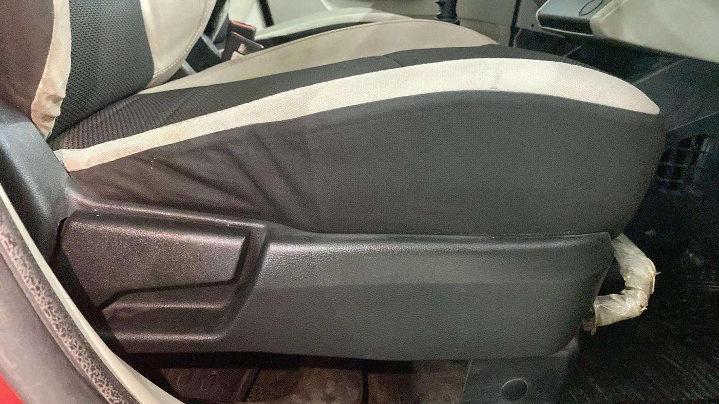 2019 Renault TRIBER RXT, Petrol, Manual, 75,236 km, Driver Side Adjustment Panel