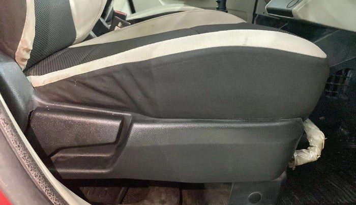 2019 Renault TRIBER RXT, Petrol, Manual, 75,236 km, Driver Side Adjustment Panel