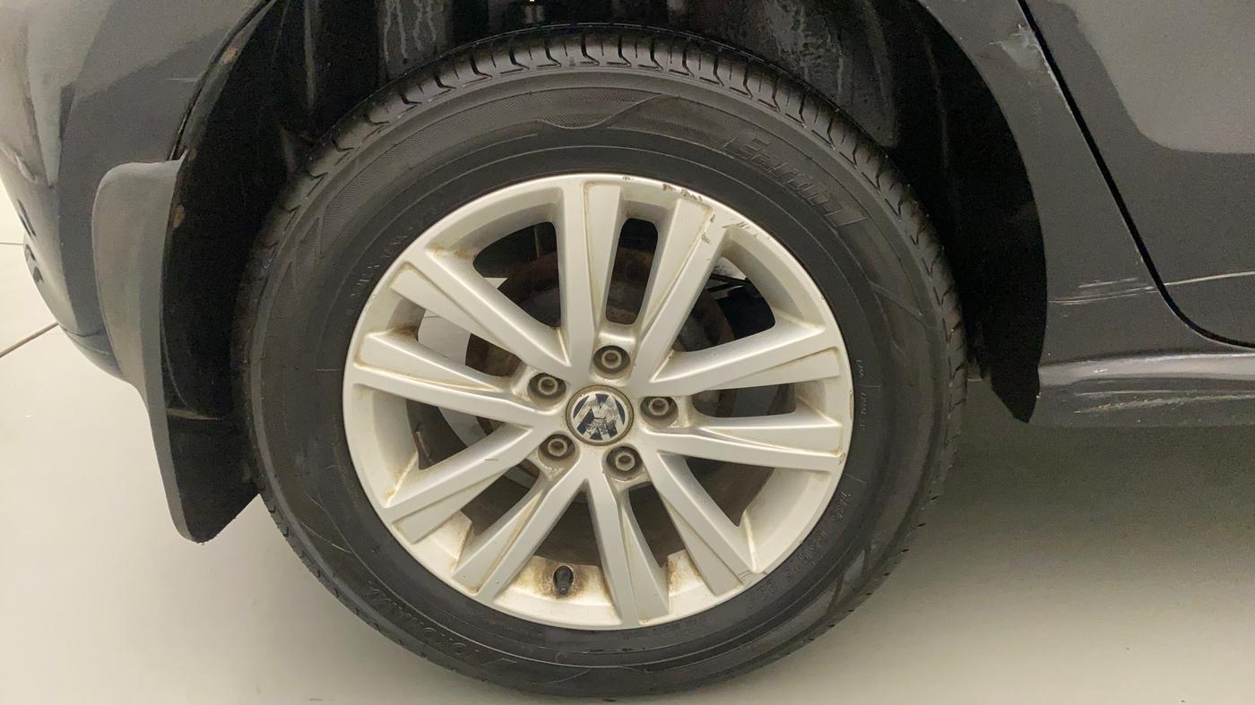 2014 Volkswagen Polo HIGHLINE1.2L, Petrol, Manual, 46,222 km, Right Rear Wheel