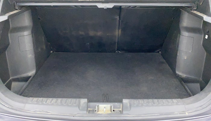 2018 Maruti Vitara Brezza ZDI, Diesel, Manual, 24,620 km, Boot Inside