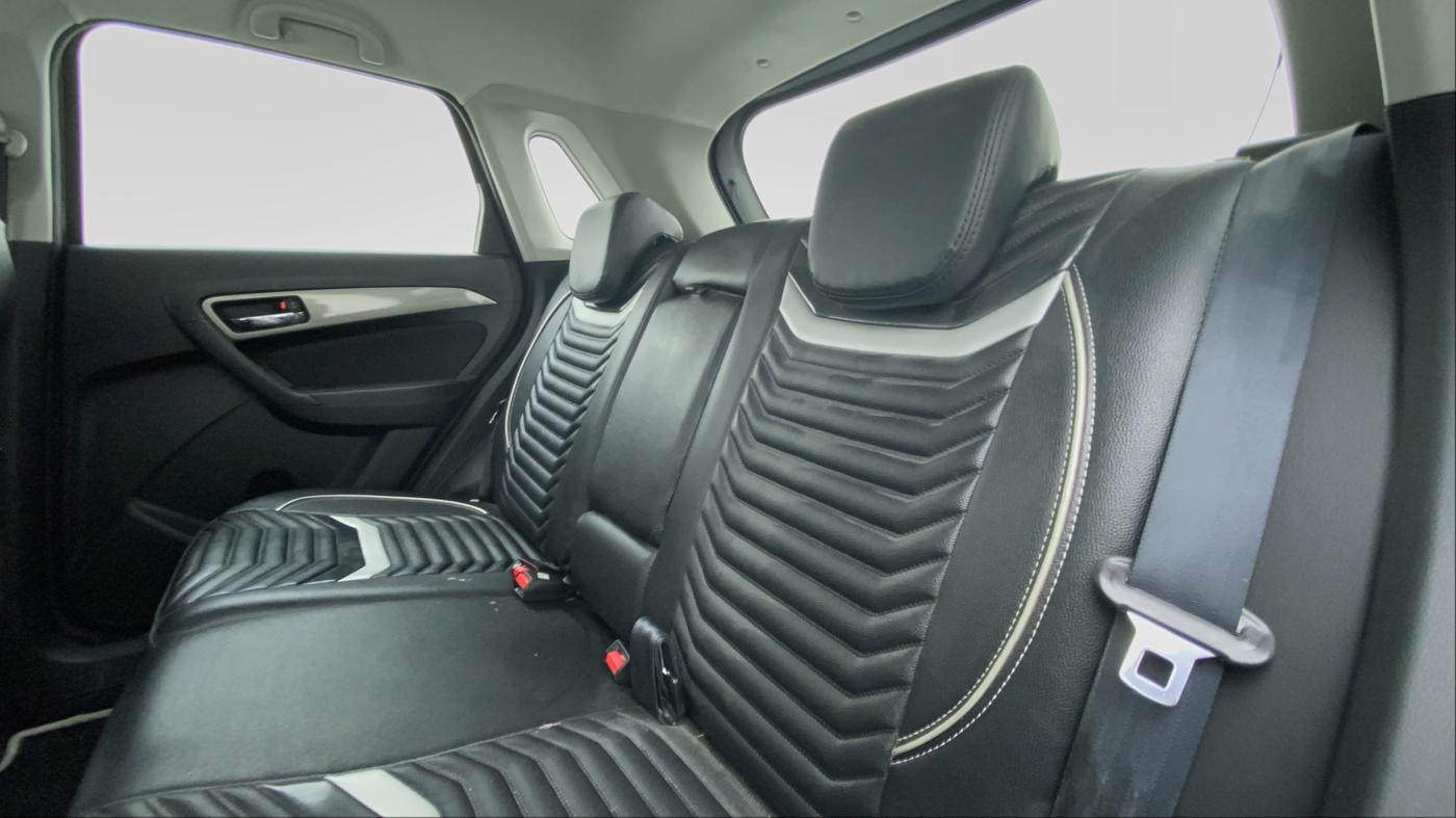 2018 Maruti Vitara Brezza ZDI, Diesel, Manual, 24,620 km, Right Side Rear Door Cabin