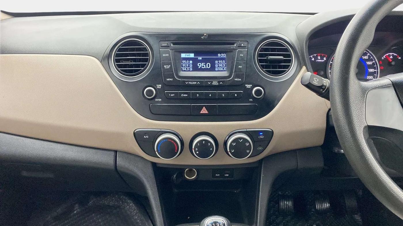 2014 Hyundai Grand i10 SPORTZ 1.1 CRDI, Diesel, Manual, 32,141 km, Air Conditioner