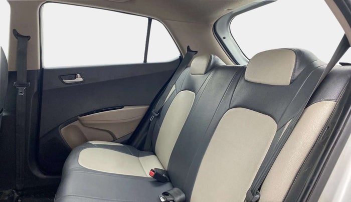 2014 Hyundai Grand i10 SPORTZ 1.1 CRDI, Diesel, Manual, 32,141 km, Right Side Rear Door Cabin