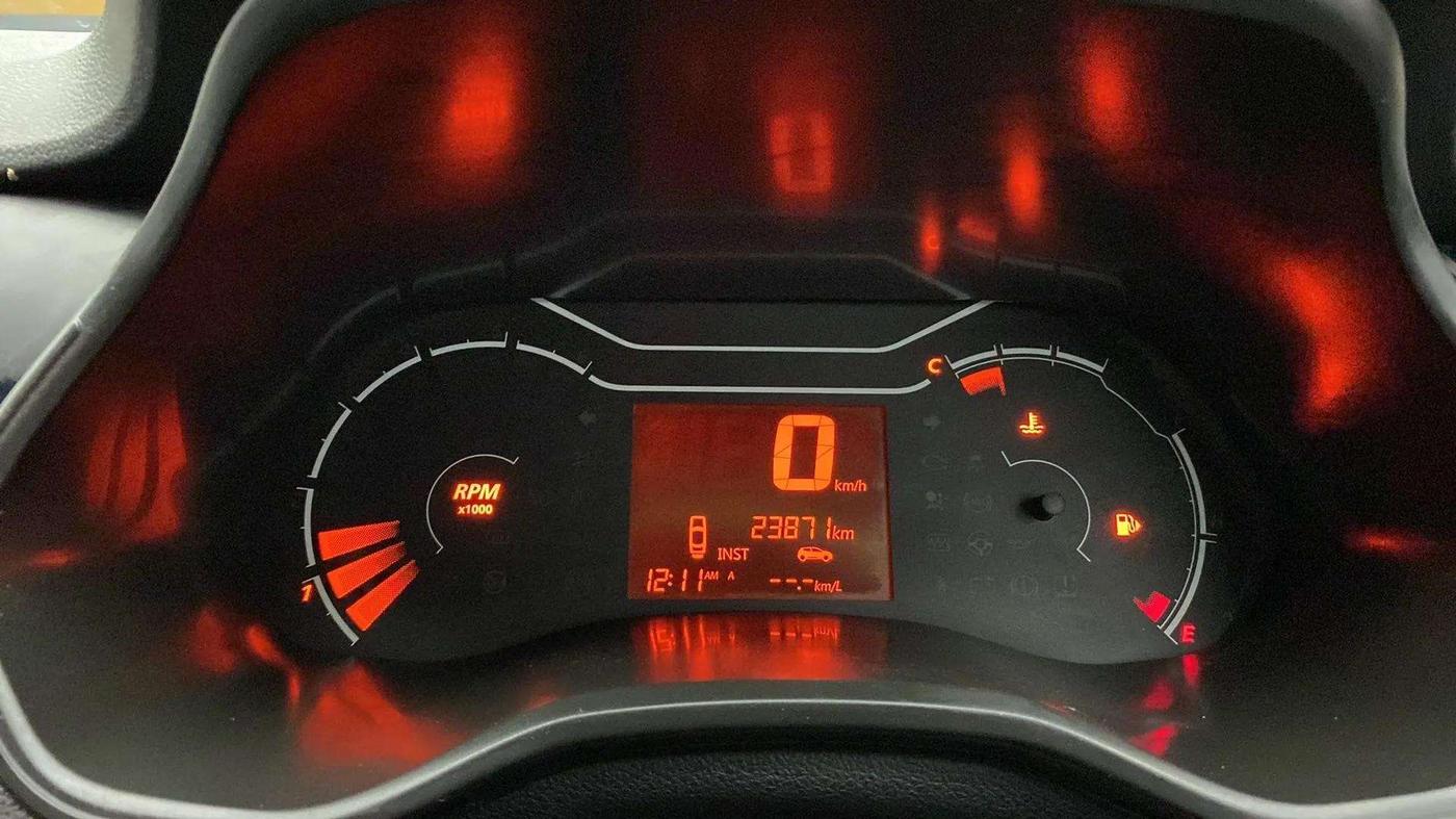 2021 Renault TRIBER RXE MT, CNG, Manual, 25,683 km, Odometer Image