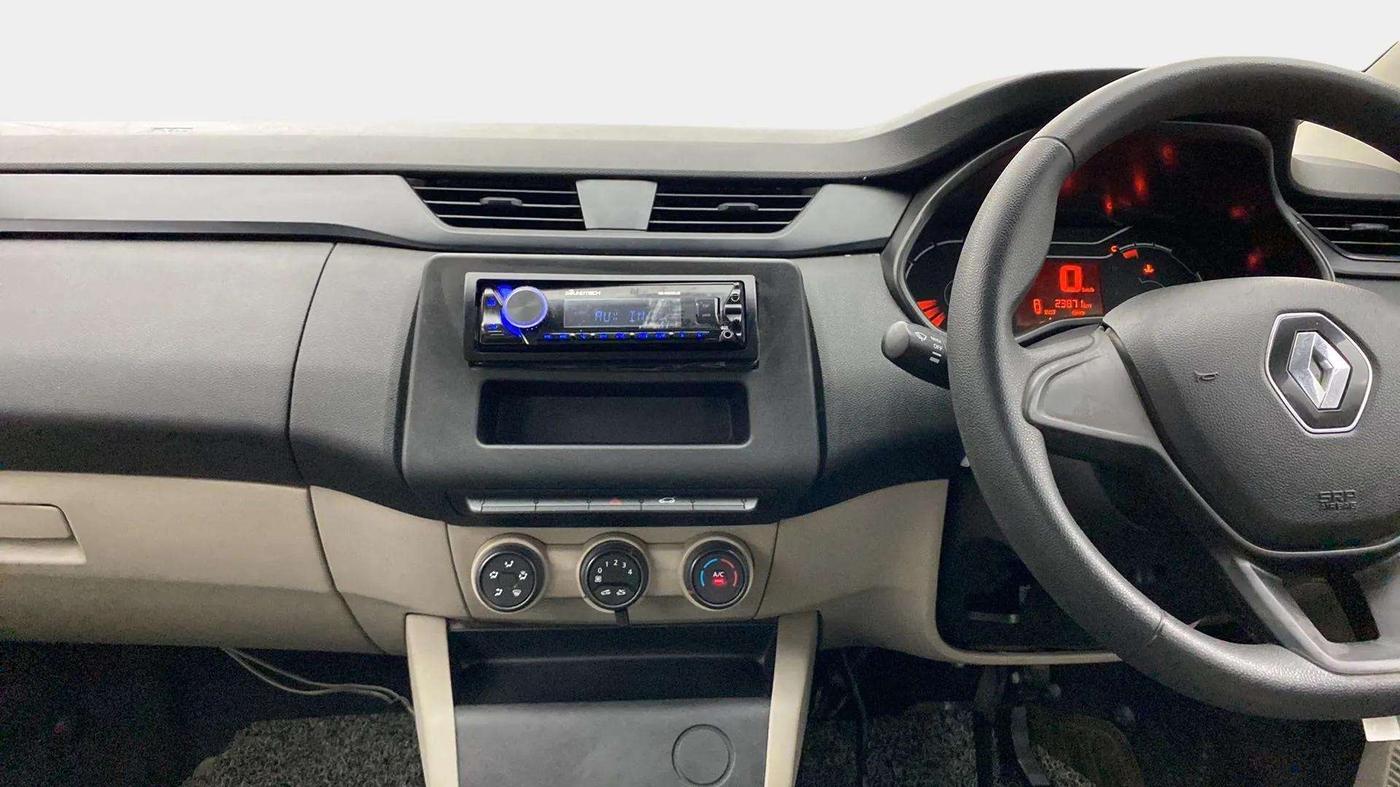 2021 Renault TRIBER RXE MT, CNG, Manual, 25,683 km, Air Conditioner