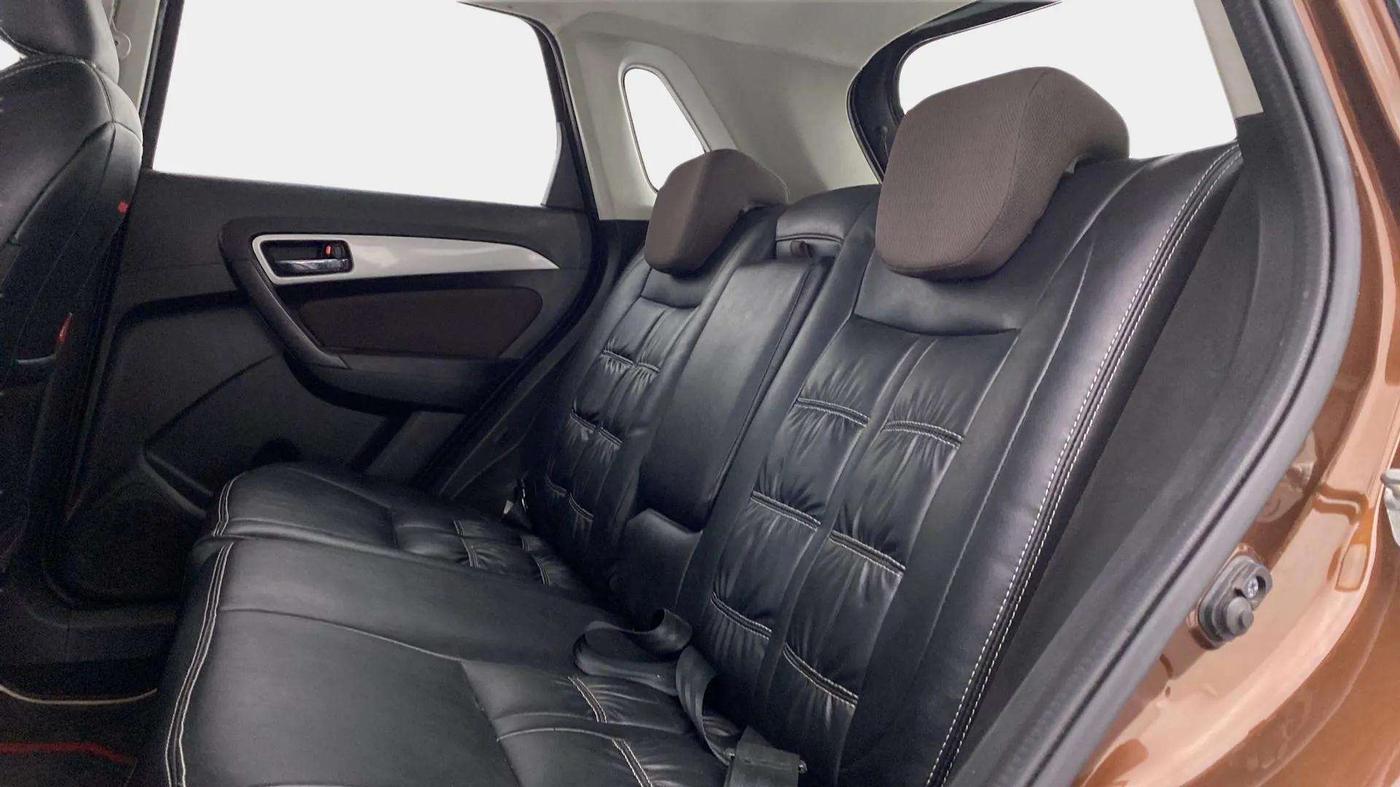 2021 Toyota URBAN CRUISER PREMIUM GRADE MT, CNG, Manual, 46,318 km, Right Side Rear Door Cabin