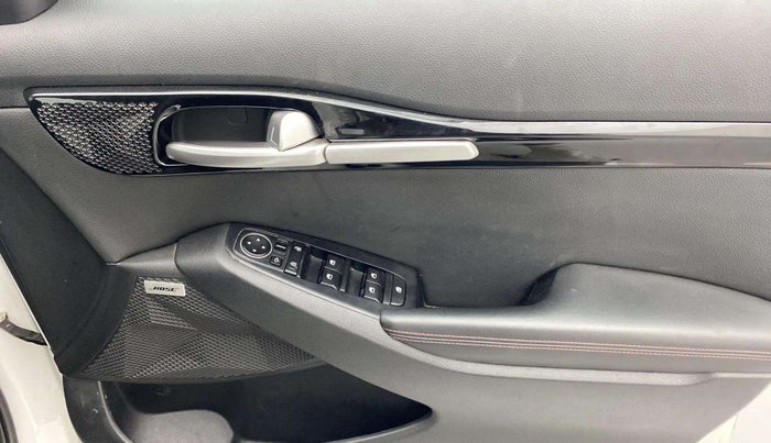2020 KIA SELTOS GTX PLUS AT 1.5 DIESEL, Diesel, Automatic, 36,410 km, Driver Side Door Panels Control