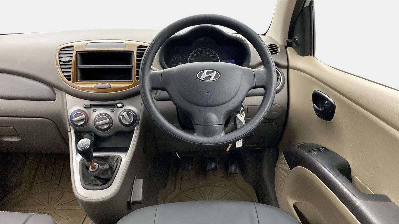 2013 Hyundai i10 ERA 1.1, Petrol, Manual, 67,338 km, Steering Wheel Close Up
