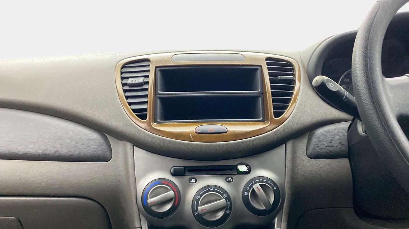 2013 Hyundai i10 ERA 1.1, Petrol, Manual, 67,338 km, Air Conditioner
