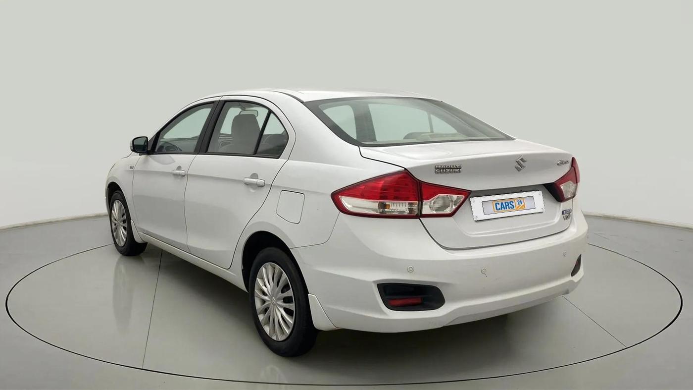2016 Maruti Ciaz VDI+ SHVS, Diesel, Manual, 92,989 km, Left Back Diagonal