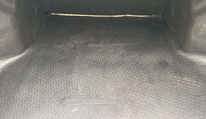 2016 Maruti Ciaz VDI+ SHVS, Diesel, Manual, 92,989 km, Boot Inside