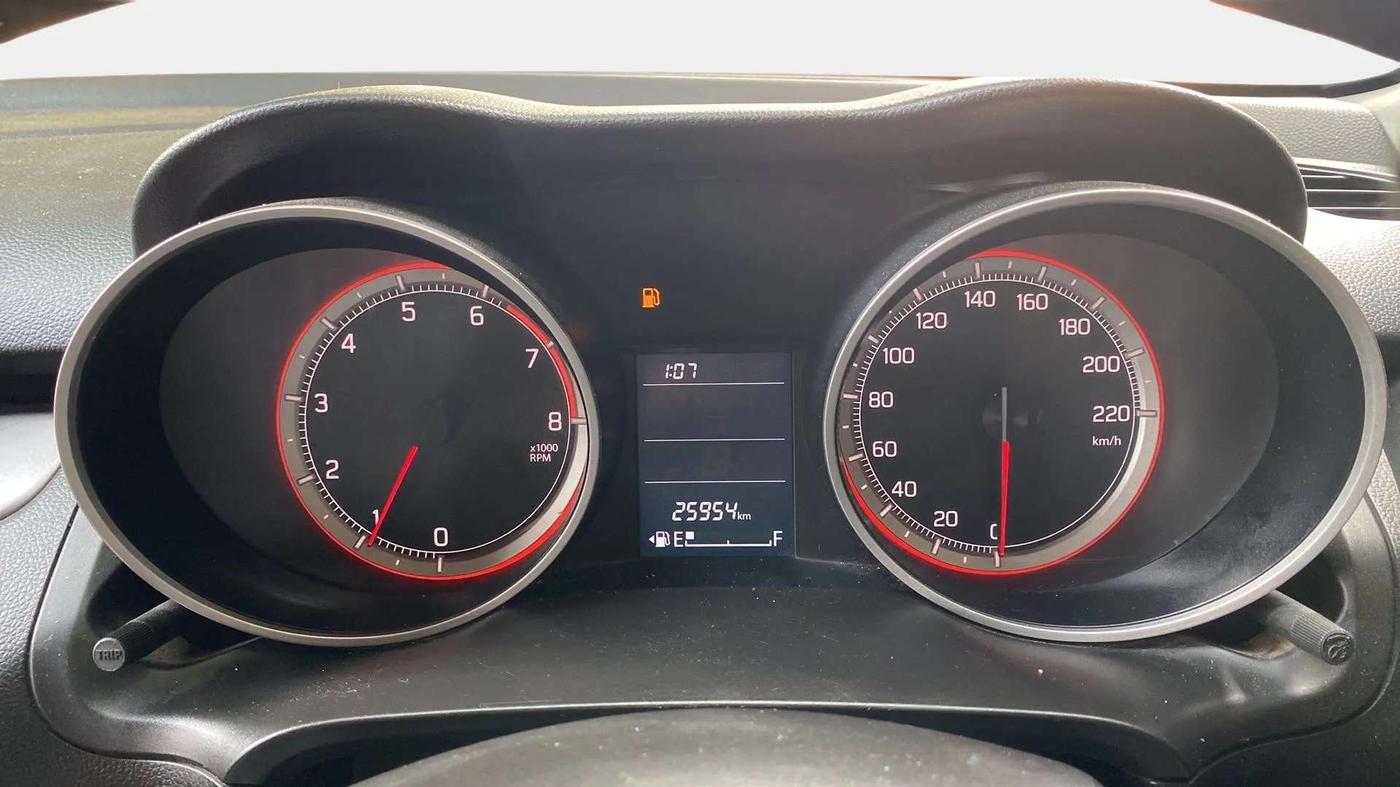 2022 Maruti Swift VXI, Petrol, Manual, 26,081 km, Odometer Image