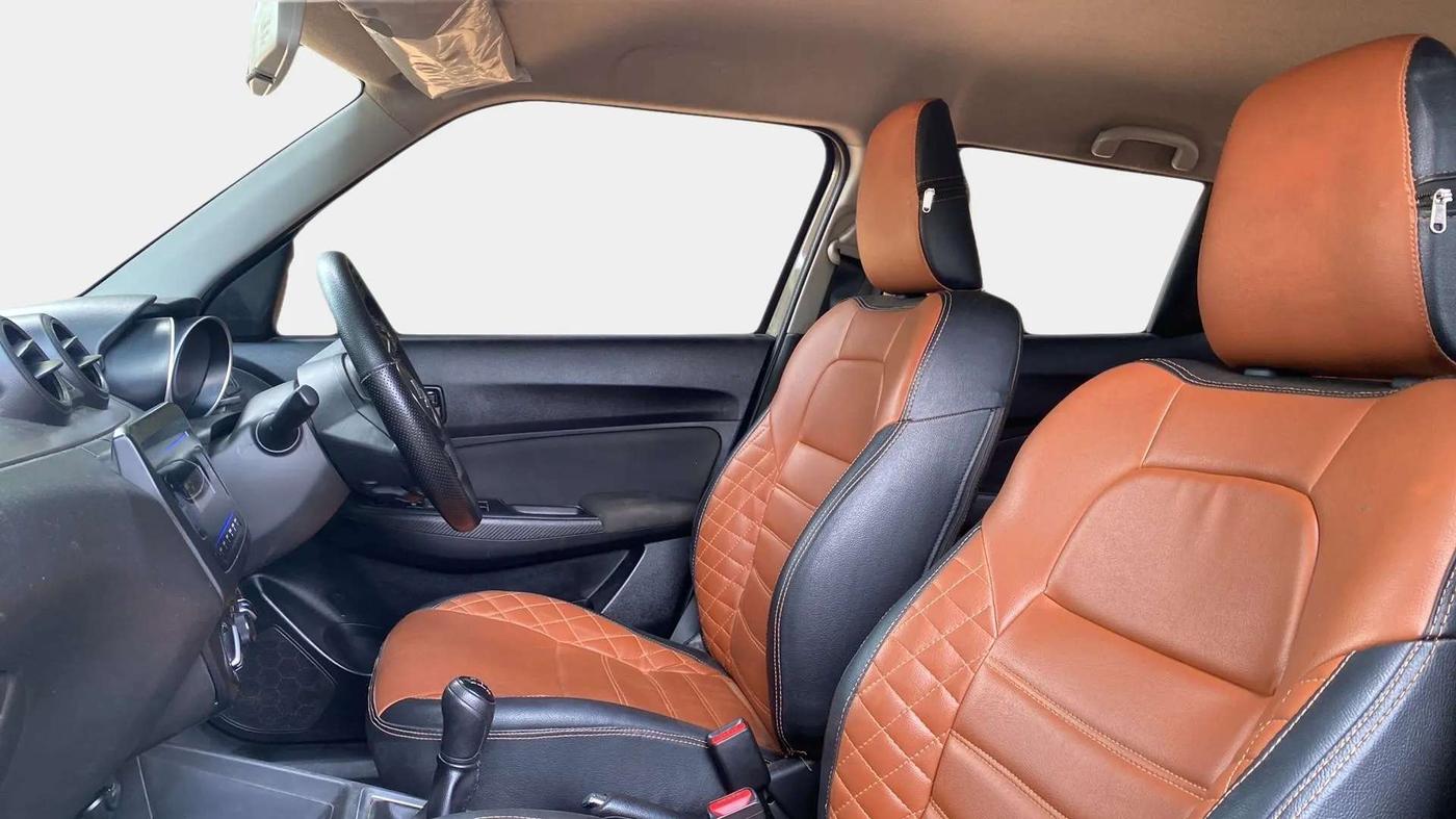 2022 Maruti Swift VXI, Petrol, Manual, 26,081 km, Right Side Front Door Cabin