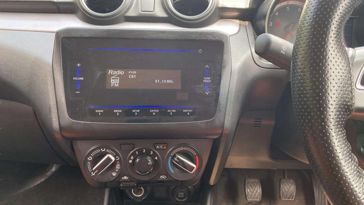 2022 Maruti Swift VXI, Petrol, Manual, 26,081 km, Air Conditioner
