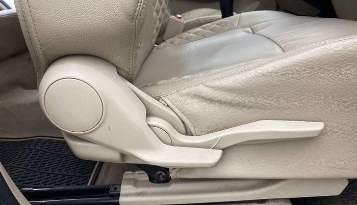 2018 Maruti Dzire VXI, Petrol, Manual, 74,904 km, Driver Side Adjustment Panel