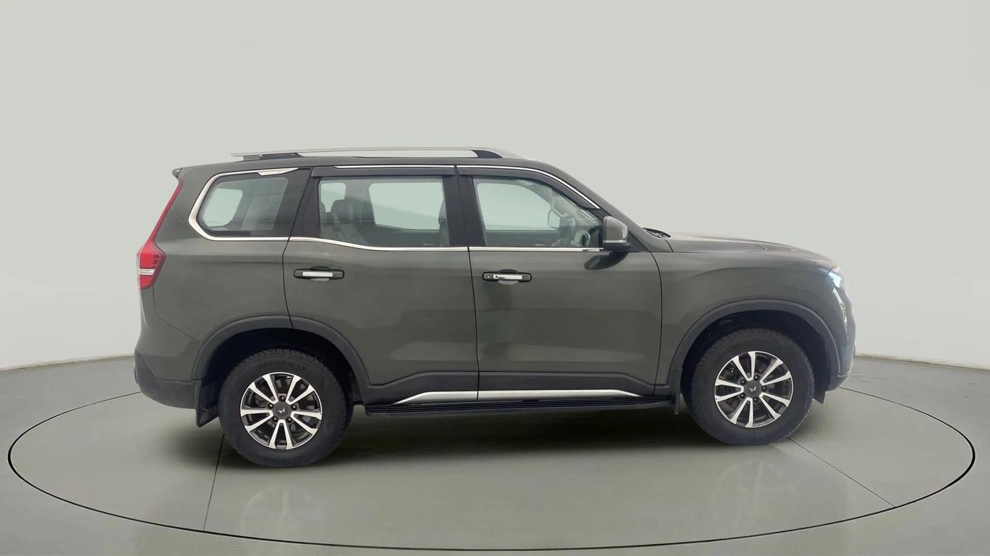 2023 Mahindra SCORPIO-N Z8 L DIESEL MT 2WD 7 STR, Diesel, Manual, 17,299 km, Right Side View