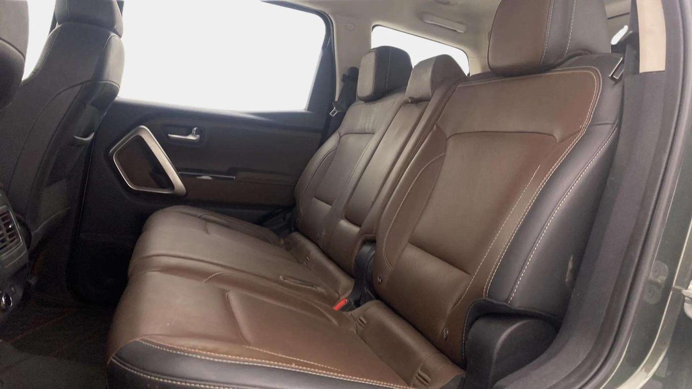 2023 Mahindra SCORPIO-N Z8 L DIESEL MT 2WD 7 STR, Diesel, Manual, 17,299 km, Right Side Rear Door Cabin