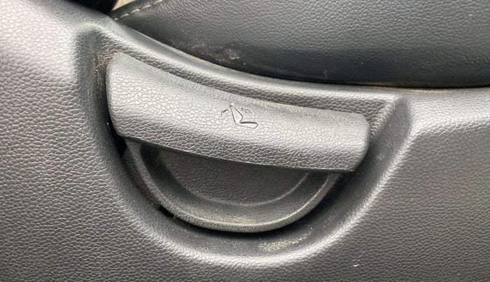2019 Hyundai Grand i10 SPORTZ 1.2 KAPPA VTVT, Petrol, Manual, 22,830 km, Driver Side Adjustment Panel