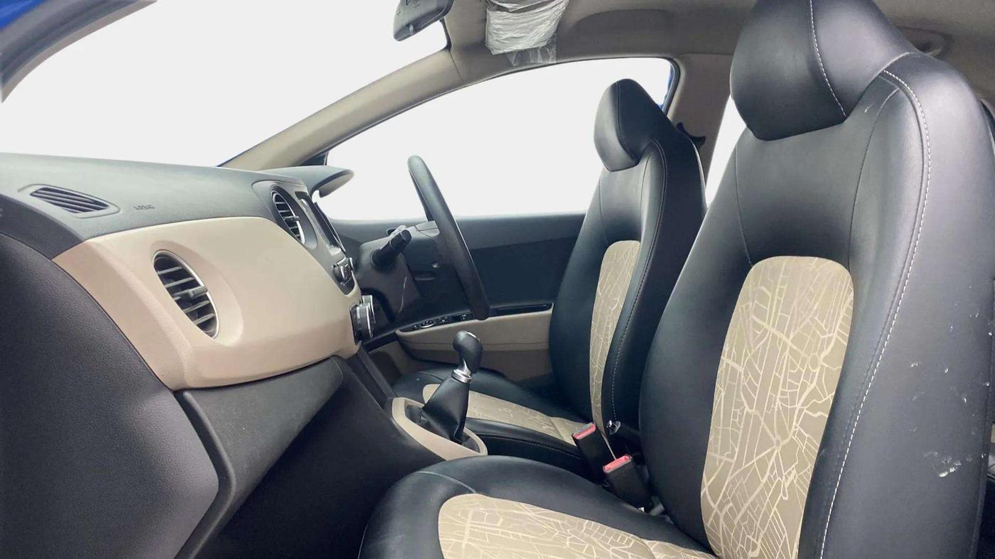 2019 Hyundai Grand i10 SPORTZ 1.2 KAPPA VTVT, Petrol, Manual, 22,830 km, Right Side Front Door Cabin