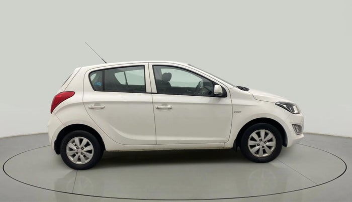 2013 Hyundai i20 SPORTZ 1.2, Petrol, Manual, 38,287 km, Right Side View