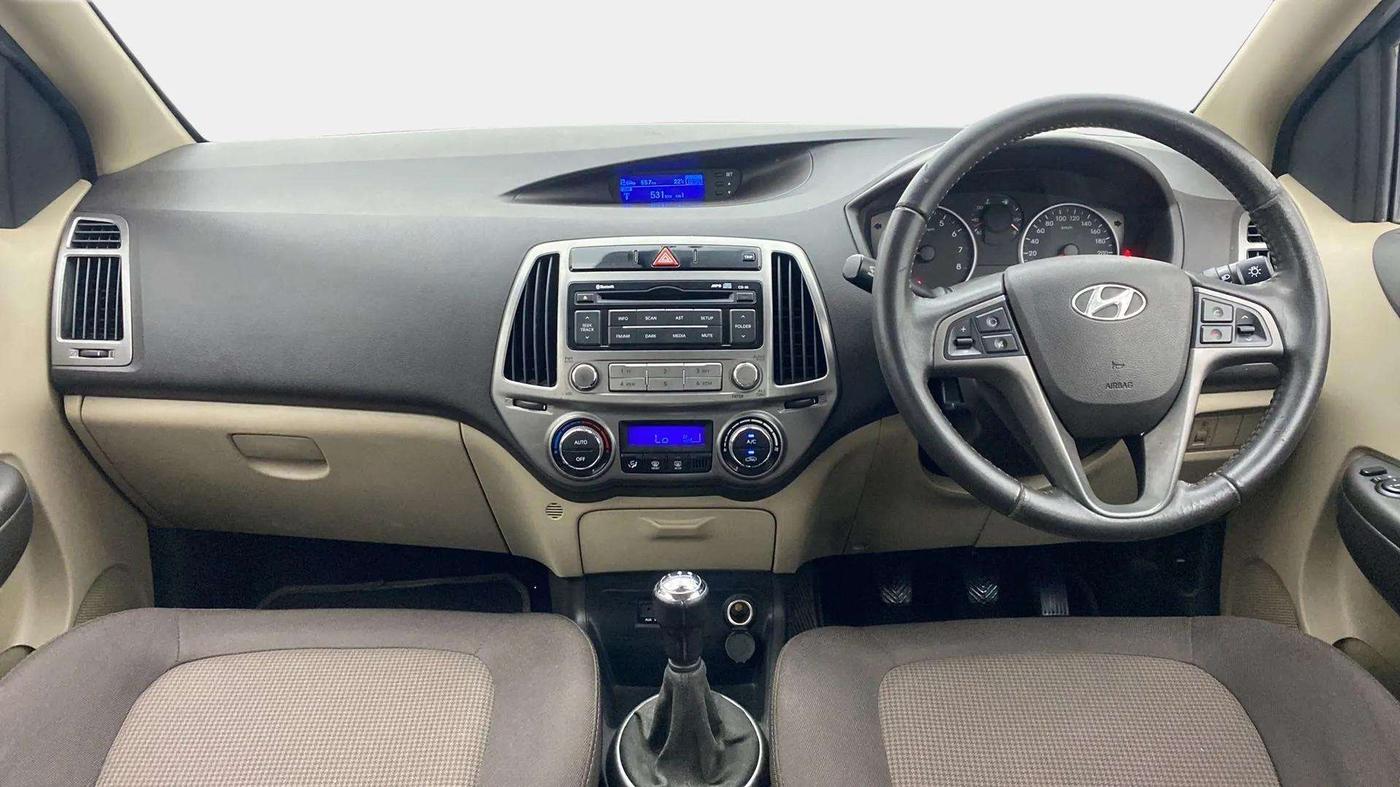 2013 Hyundai i20 SPORTZ 1.2, Petrol, Manual, 38,287 km, Dashboard