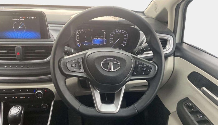 2023 Tata ALTROZ  XZ Plus (O) (S), Petrol, Manual, 5,555 km, Steering Wheel Close Up