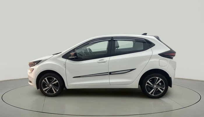 2023 Tata ALTROZ  XZ Plus (O) (S), Petrol, Manual, 5,555 km, Left Side