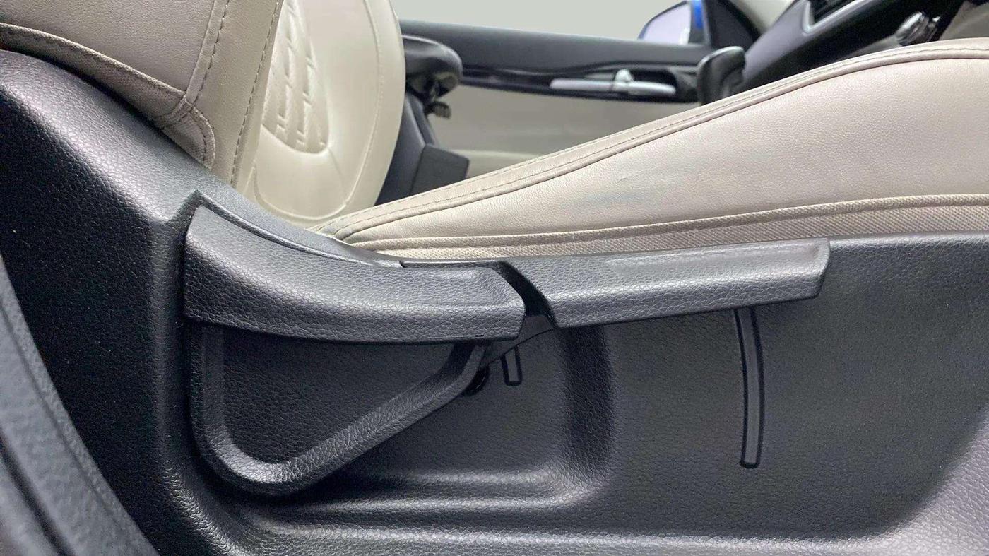 2020 KIA SELTOS HTX 1.5 PETROL, Petrol, Manual, 46,037 km, Driver Side Adjustment Panel