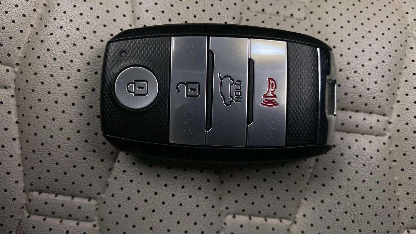 2020 KIA SELTOS HTX 1.5 PETROL, Petrol, Manual, 46,037 km, Key Close Up