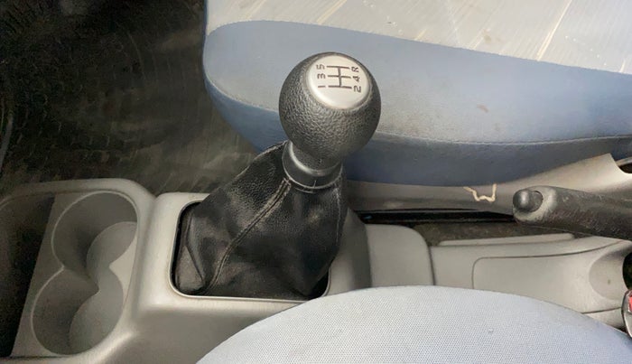 2010 Maruti Alto K10 VXI, Petrol, Manual, 52,403 km, Gear lever - Boot Cover minor damage