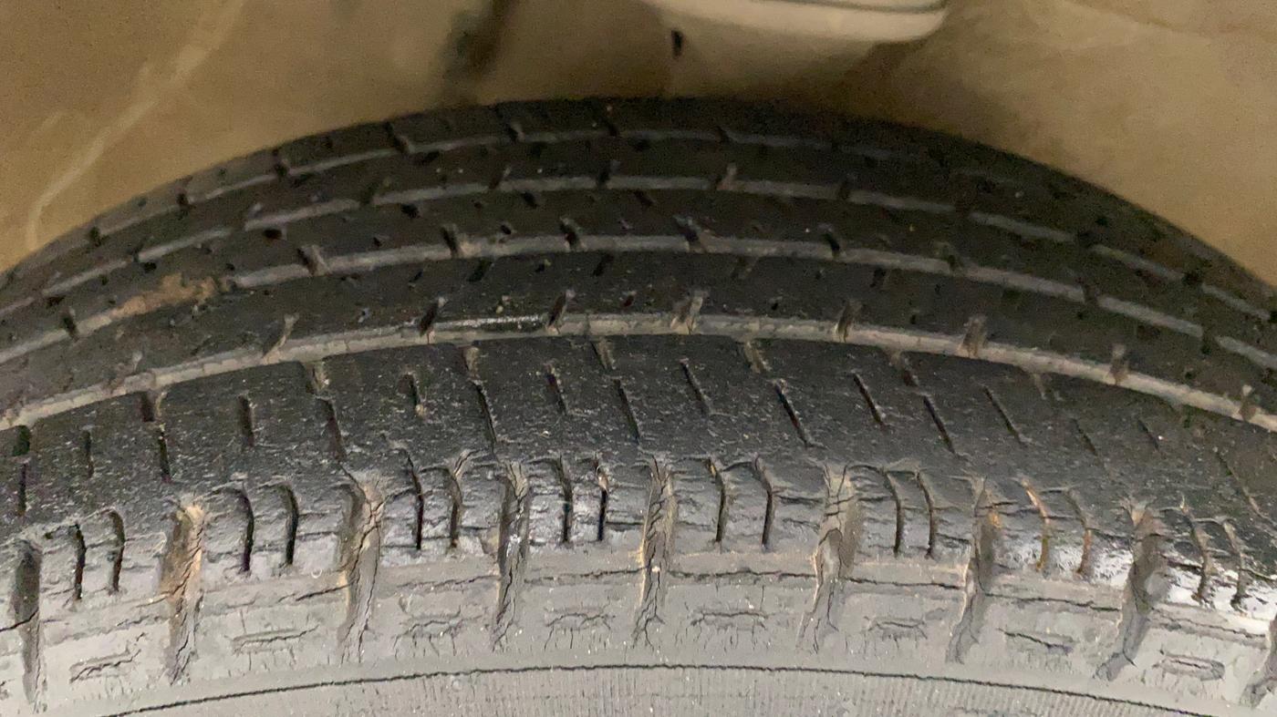 2010 Maruti Alto K10 VXI, Petrol, Manual, 52,403 km, Right Front Tyre Tread