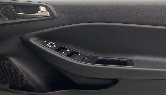 2019 Hyundai Elite i20 SPORTZ PLUS 1.2 DUAL TONE, Petrol, Manual, 5,513 km, Driver Side Door Panels Control